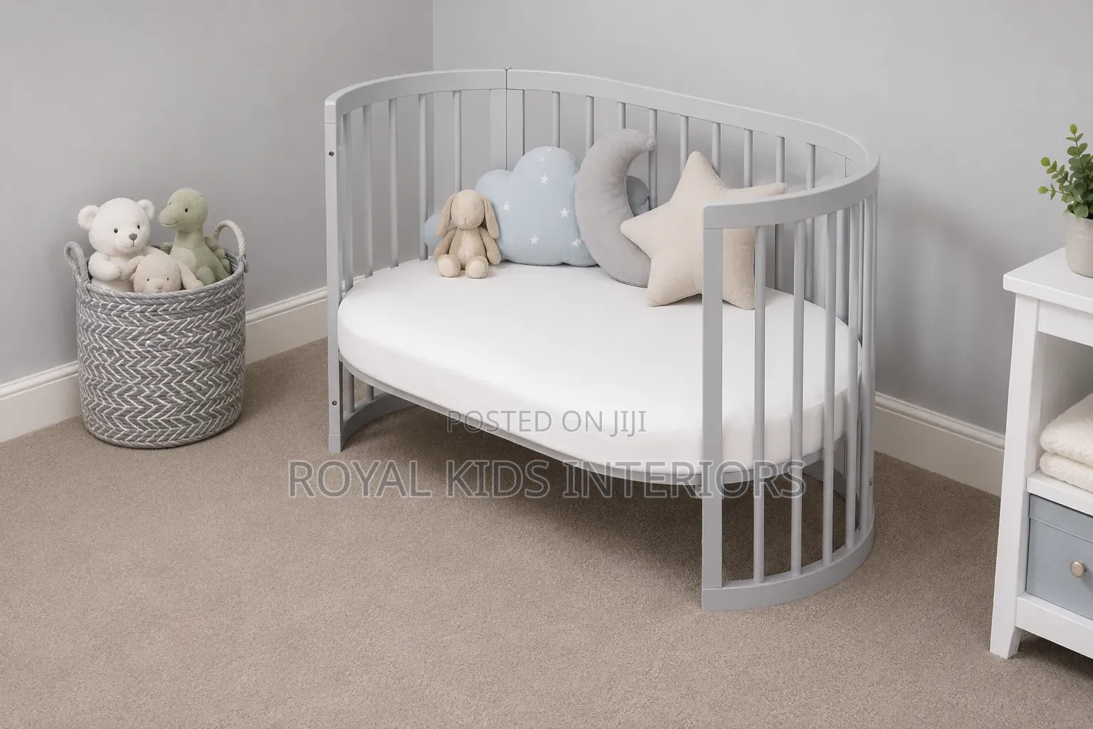 HEIRLOOM Oval Baby Cot – Premium Wooden Crib | Windsor Royale