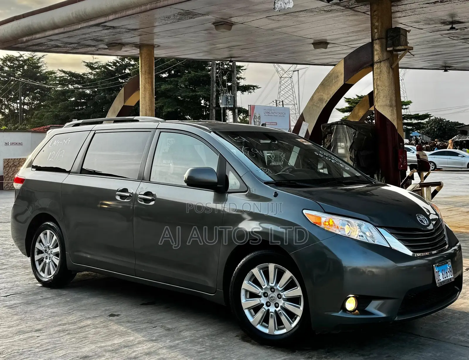 Toyota Sienna 2014 Gray