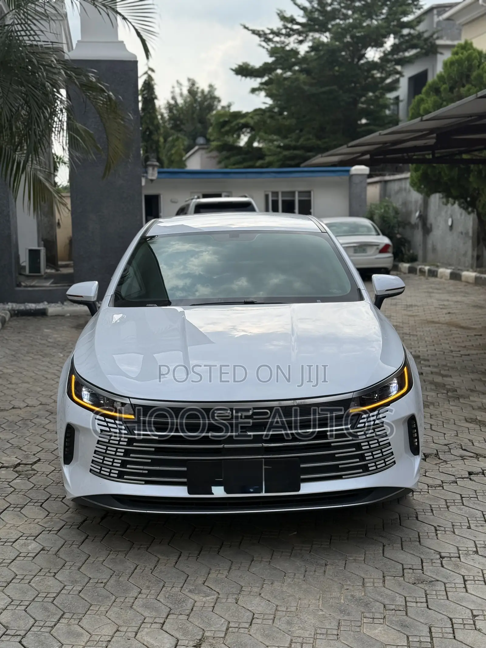New BYD Destroyer 05 DM-i 1.5 Hybrid FWD 2025 White