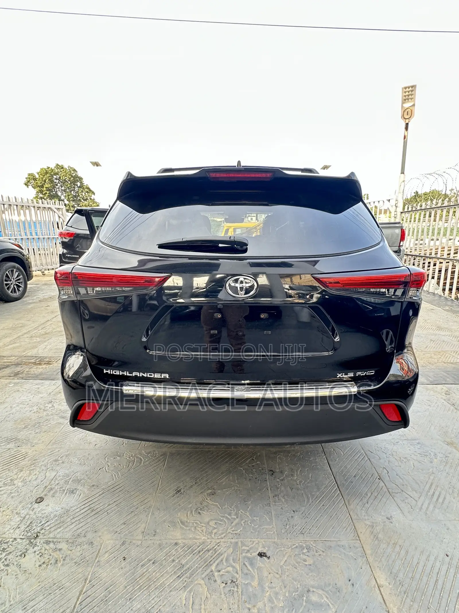 Toyota Highlander XLE AWD 2023 Black
