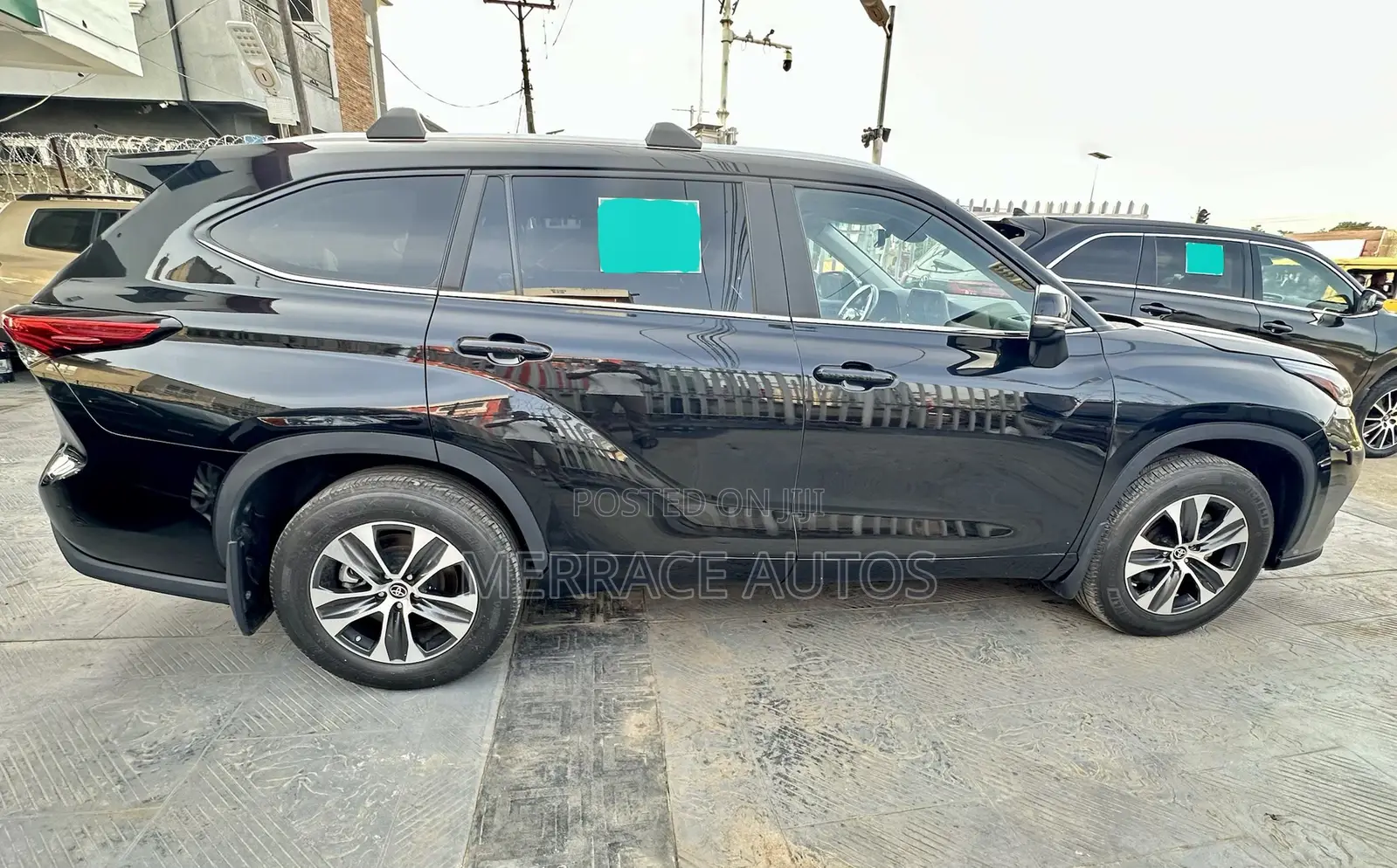 Toyota Highlander XLE AWD 2023 Black
