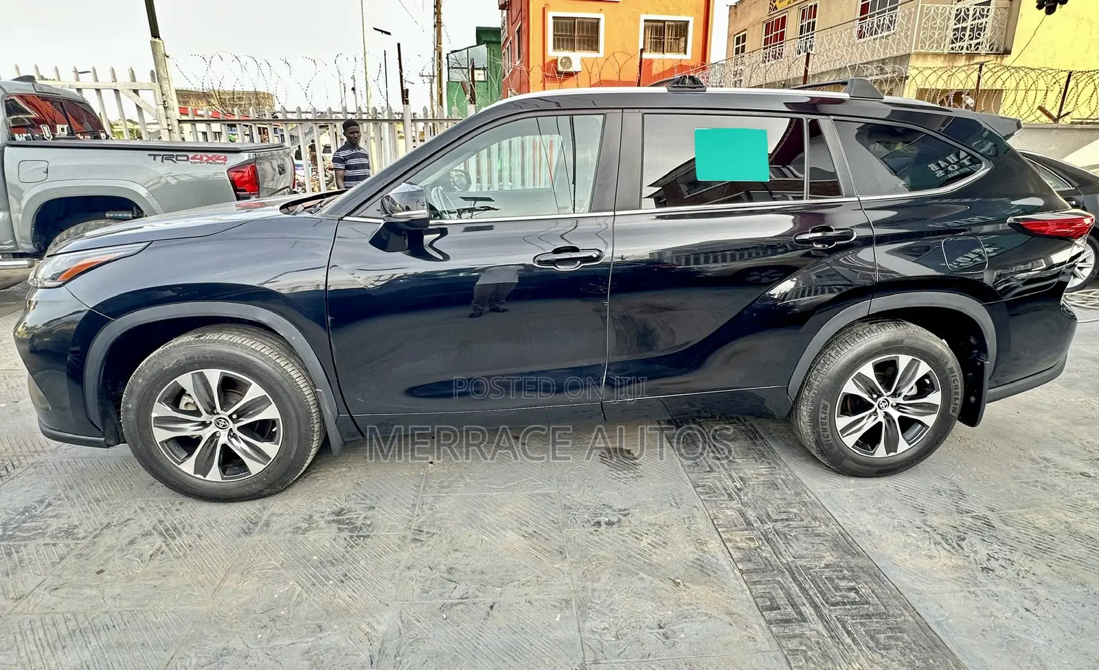 Toyota Highlander XLE AWD 2023 Black