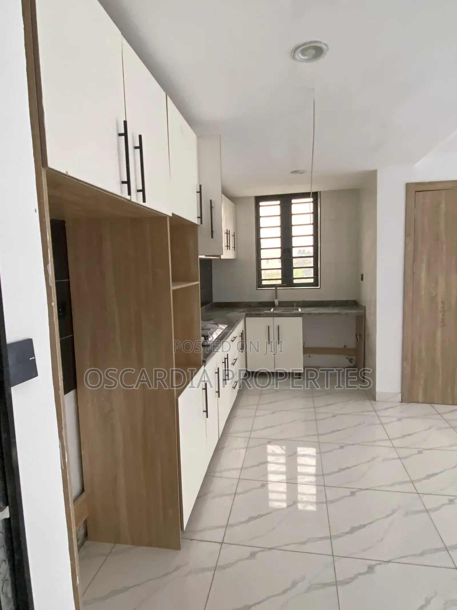 2bdrm Apartment in Lekki Scheme 2, Ogombo for sale