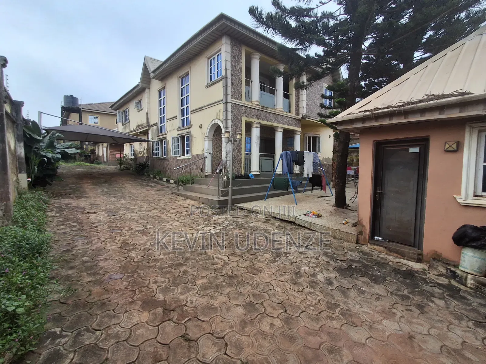 5bdrm Duplex in Erunwe for sale