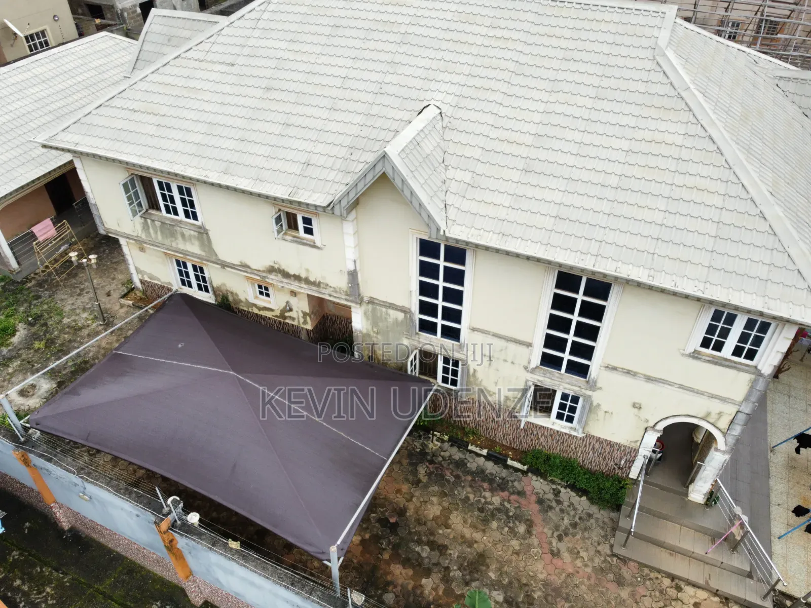 5bdrm Duplex in Erunwe for sale