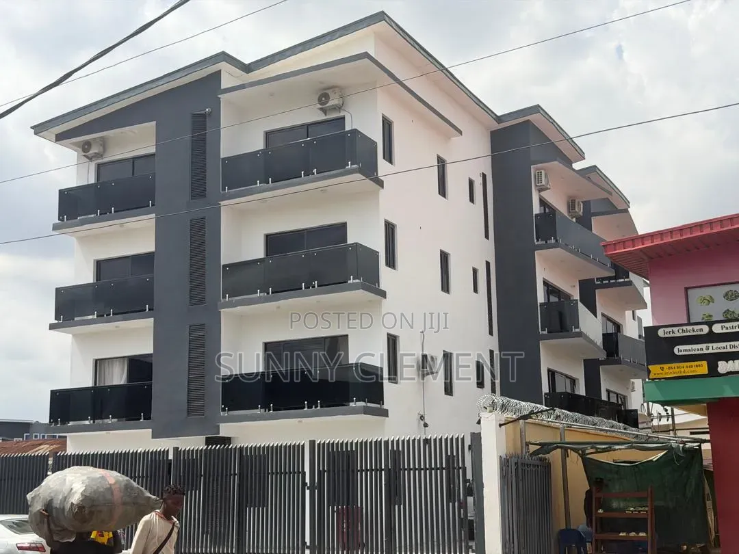 3bdrm Apartment in Shonola Aguda, Ikeja for sale
