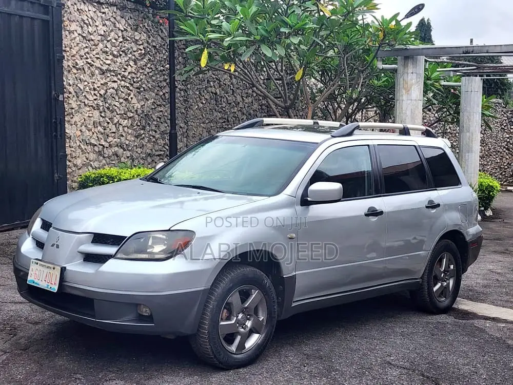 Mitsubishi Outlander 2.4 2003 Silver