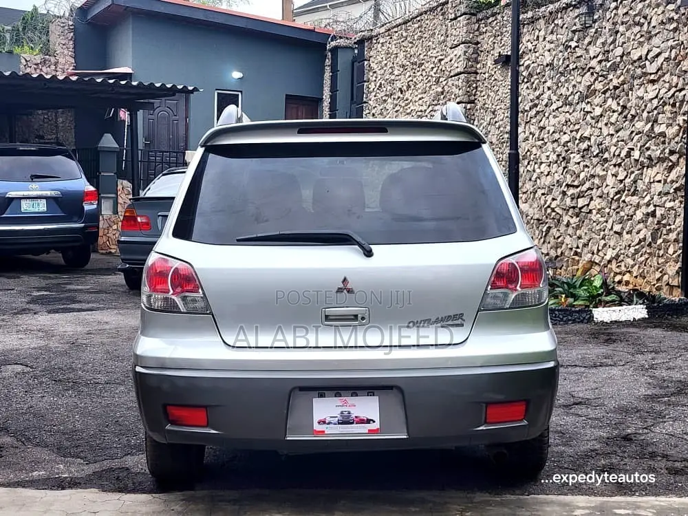 Mitsubishi Outlander 2.4 2003 Silver