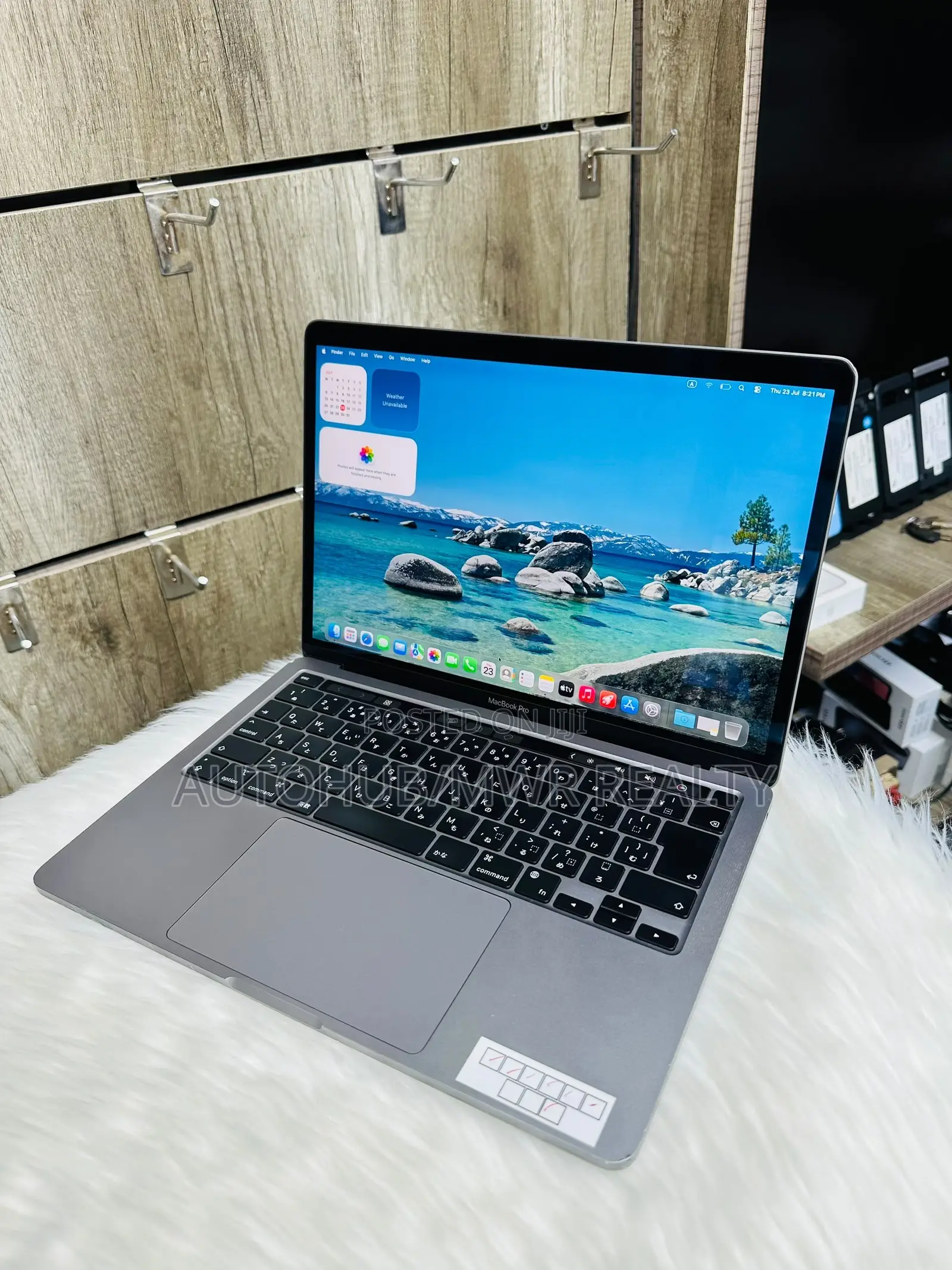 Laptop Apple MacBook Pro 2022 M2 16GB Intel Core i7 SSD 512GB