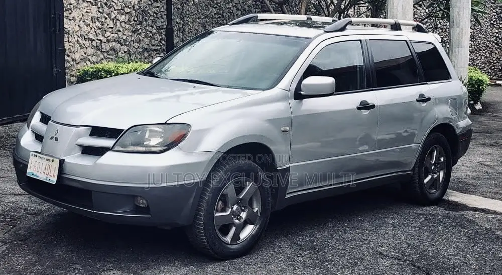 Mitsubishi Outlander 2.4 2003 Silver