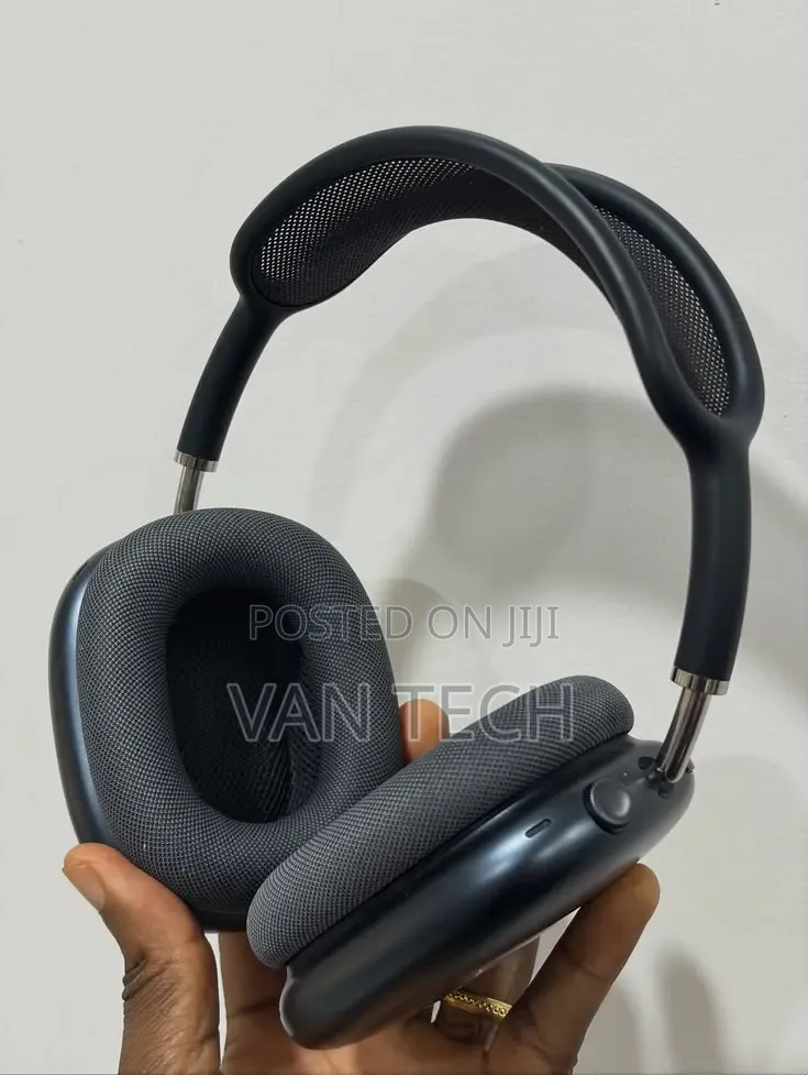 Clean UK Used Airpods Max 2