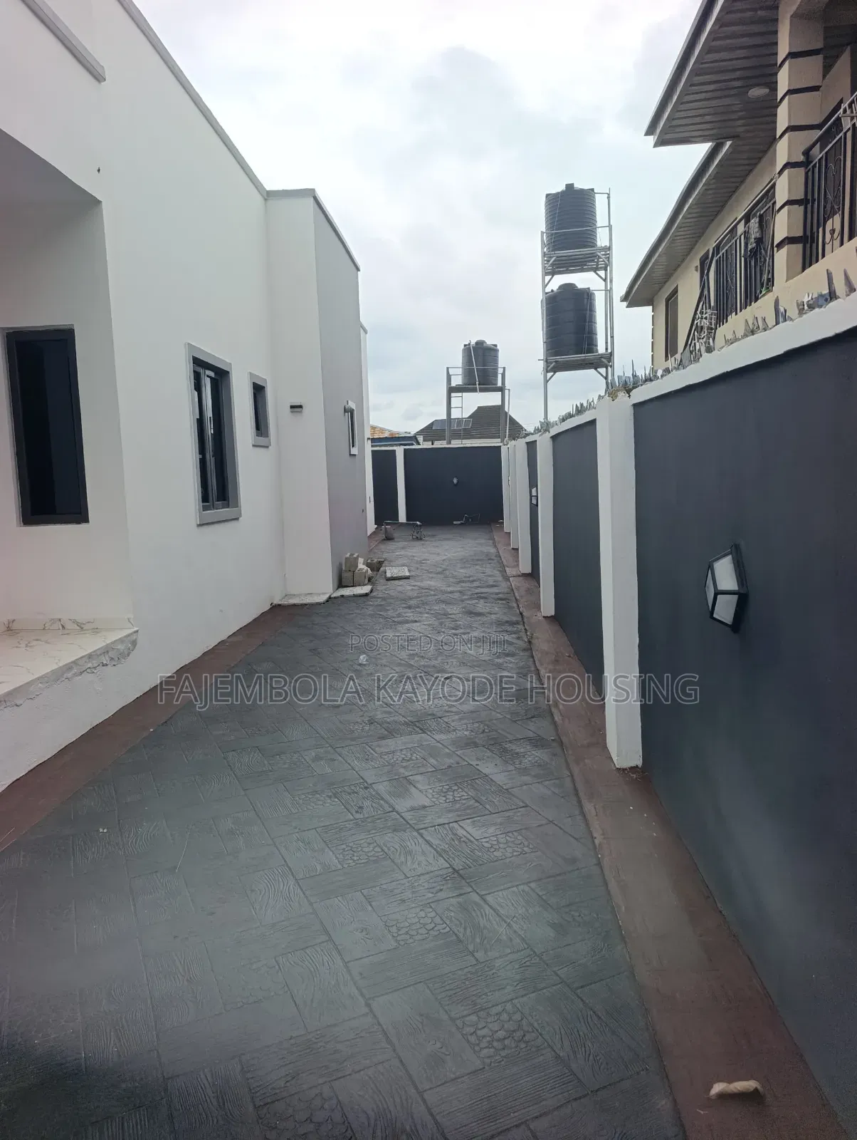3bdrm Bungalow in Temidire Estate, Eleyele for sale
