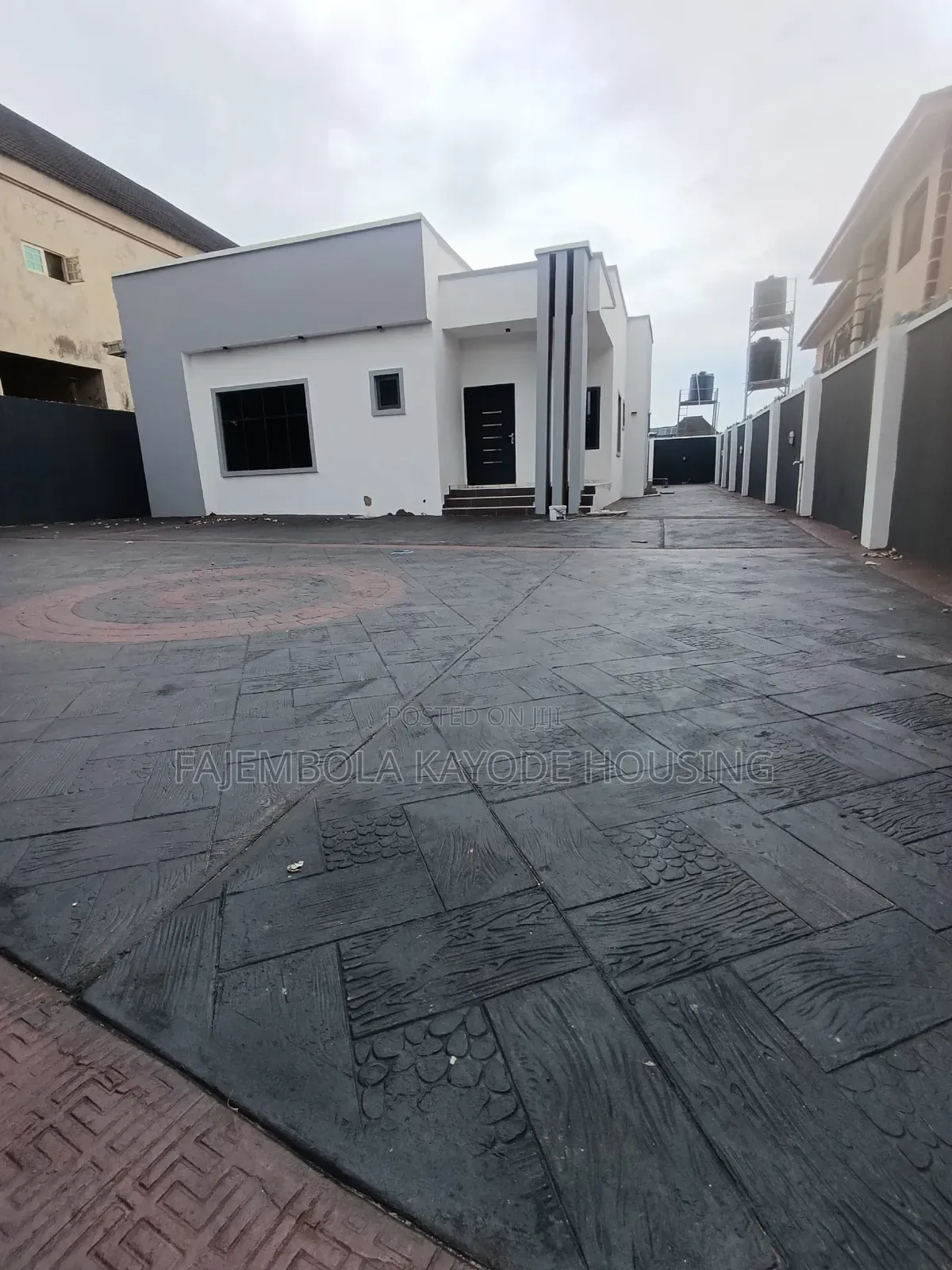 3bdrm Bungalow in Temidire Estate, Eleyele for sale