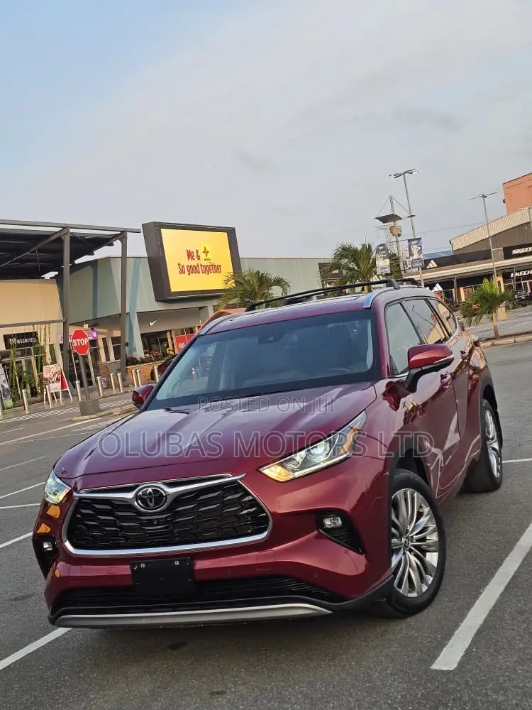 Toyota Highlander Platinum AWD 2024 Red