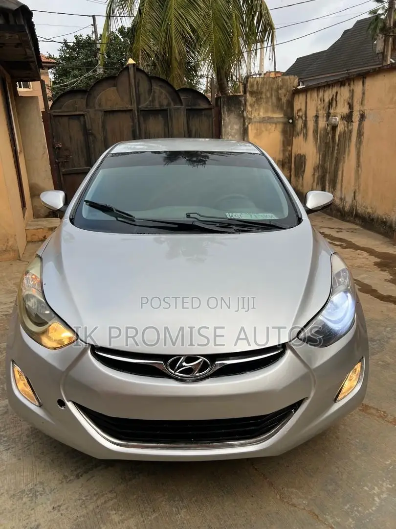 Hyundai Elantra 2013 Silver