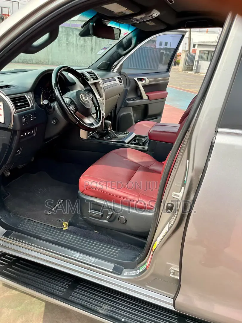 Lexus GX 460 2021 Gold