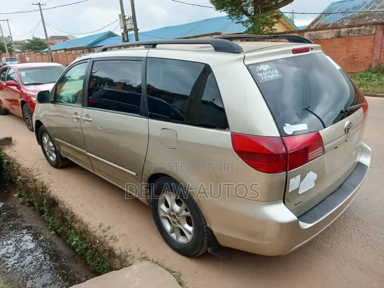 Toyota Sienna 2004 Gold