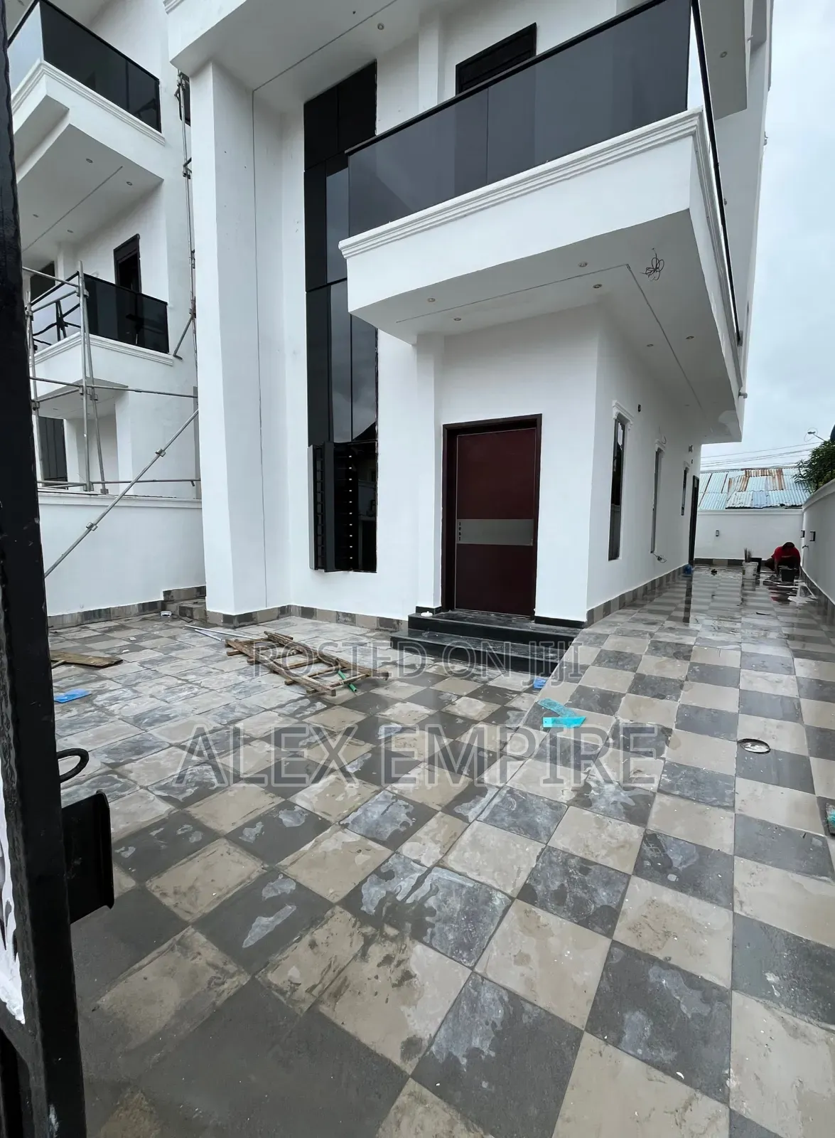 5bdrm Duplex in Ago Palace for sale