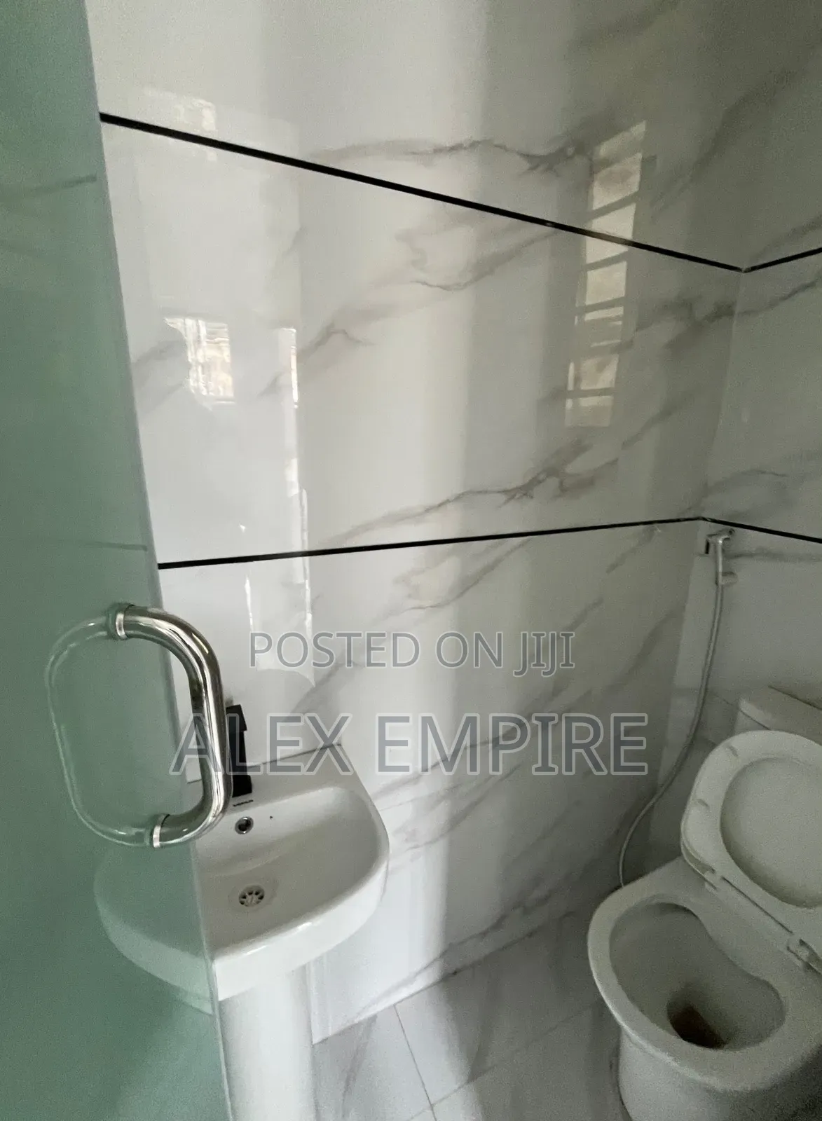 5bdrm Duplex in Ago Palace for sale