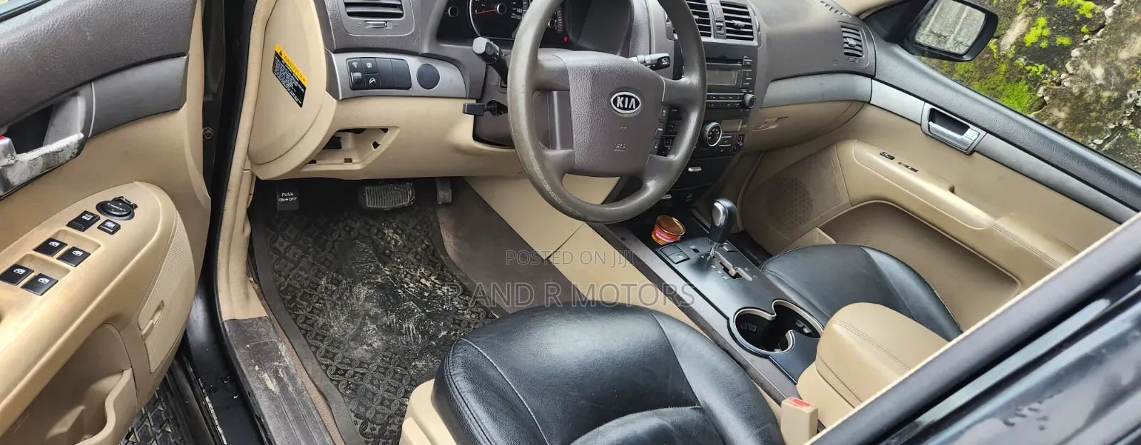 Kia Borrego 2010 Black