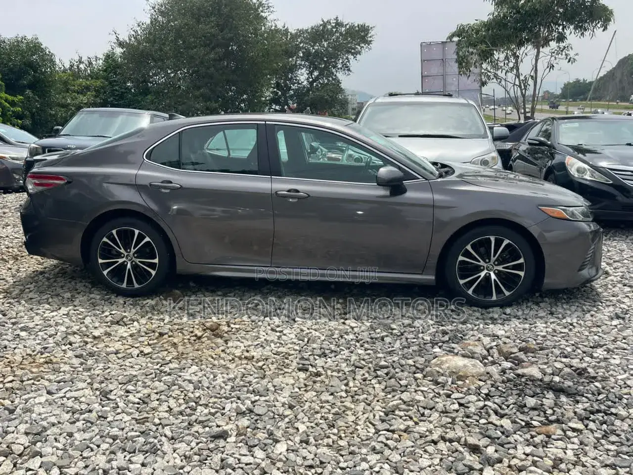 Toyota Camry 2020 Brown