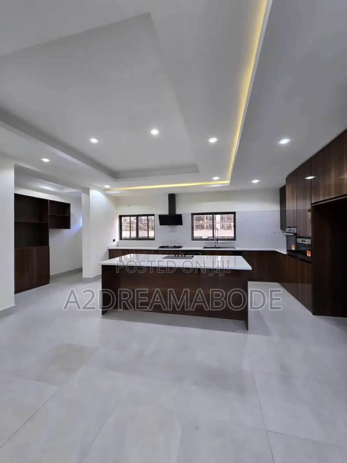 5bdrm Duplex in Ikoyi for sale