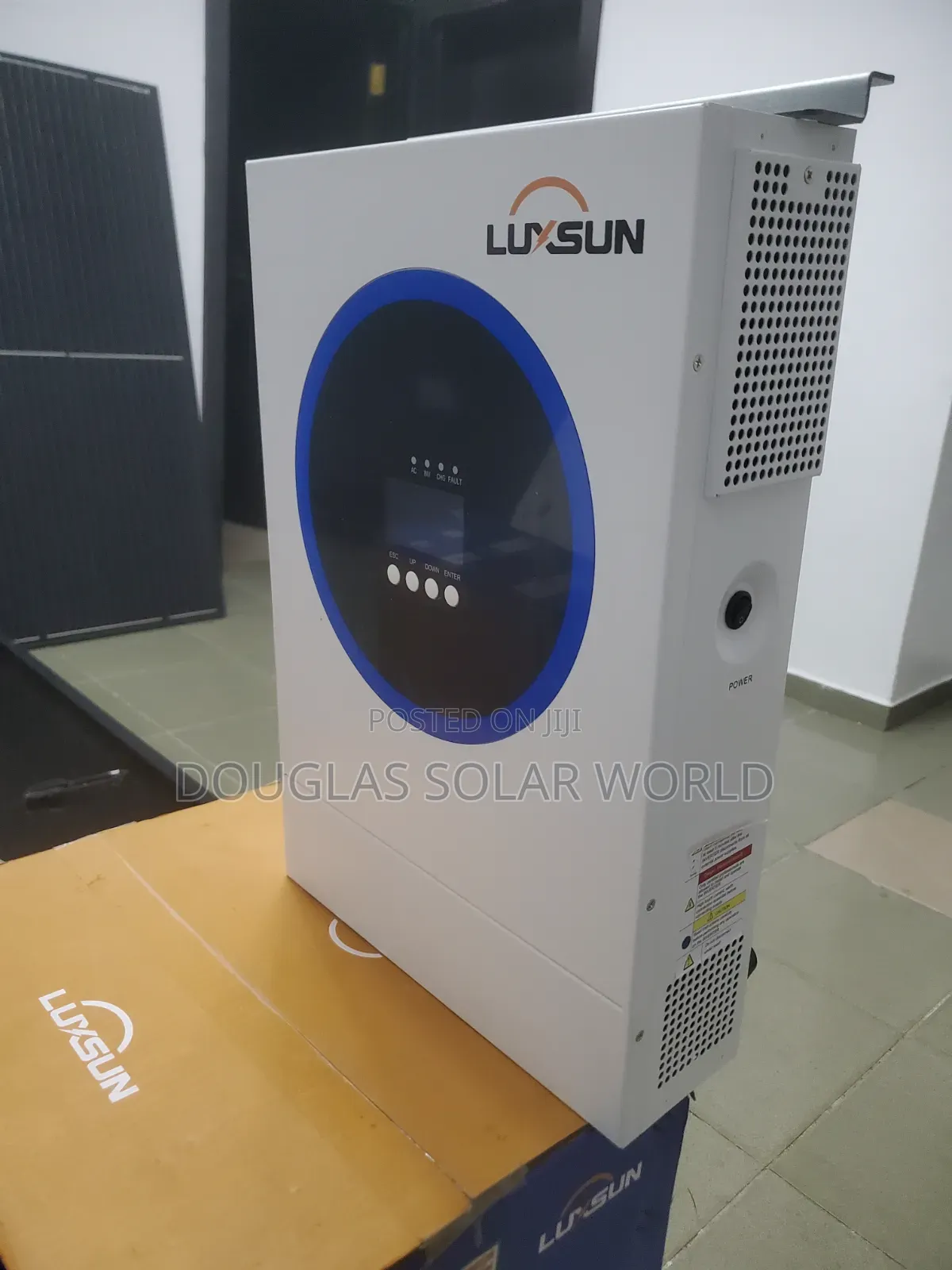 Luxsun 4.2kVA 24V Hybrid Inverter
