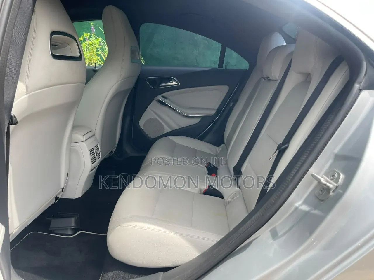 Mercedes-Benz CLA-Class 2014 Silver