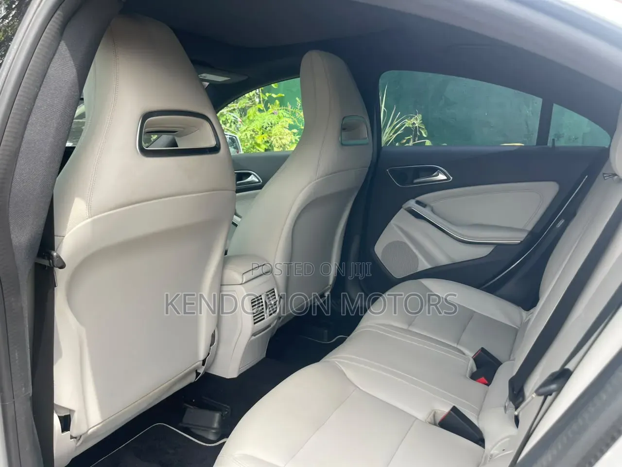 Mercedes-Benz CLA-Class 2014 Silver