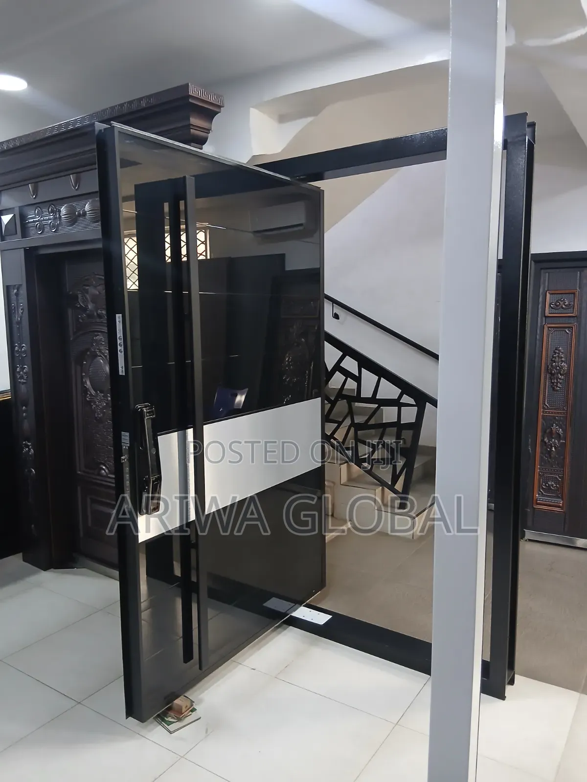 Quality Security Standard Turkey Pivot Smart Door