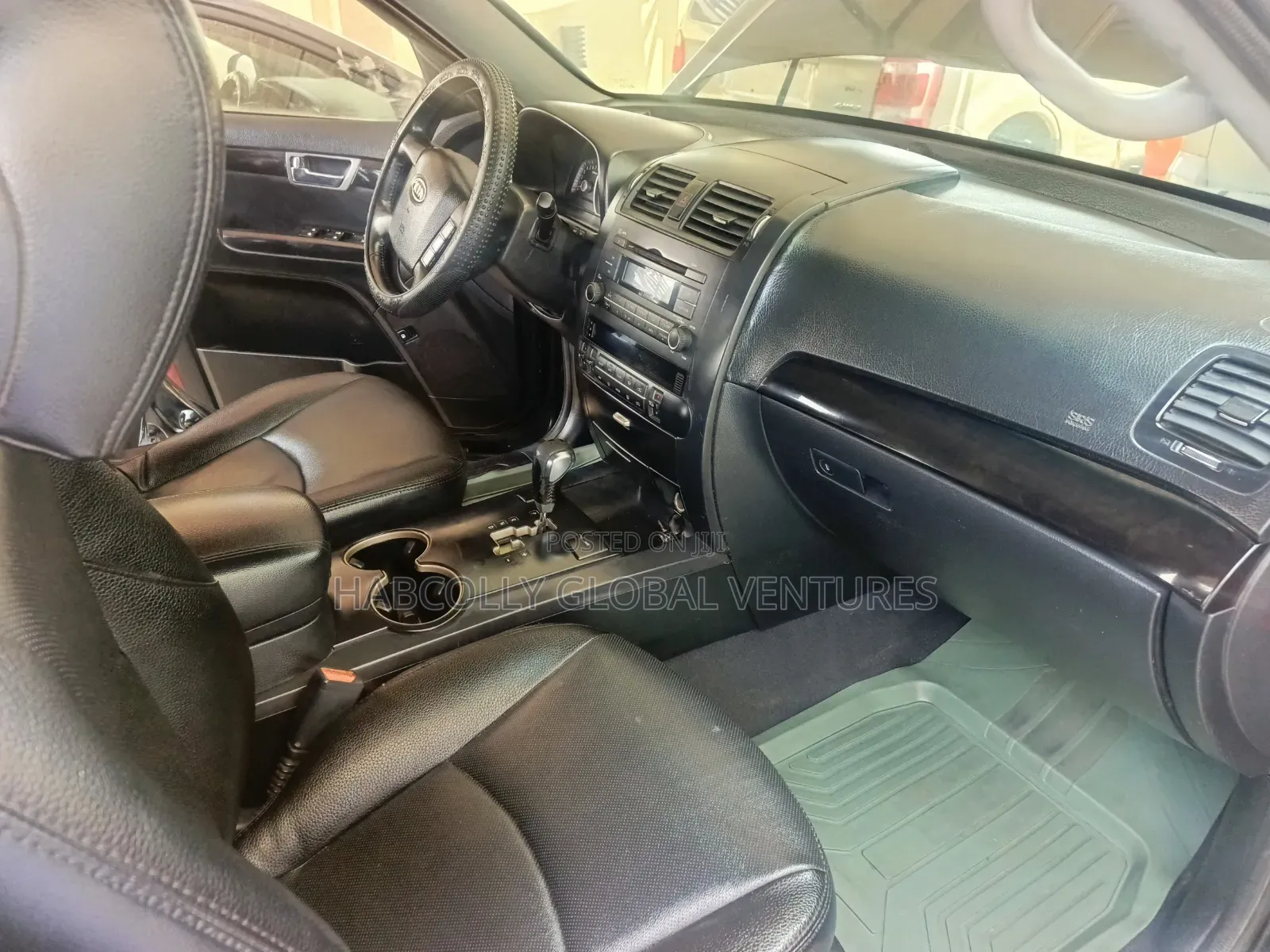 Kia Mohave 2010 Black