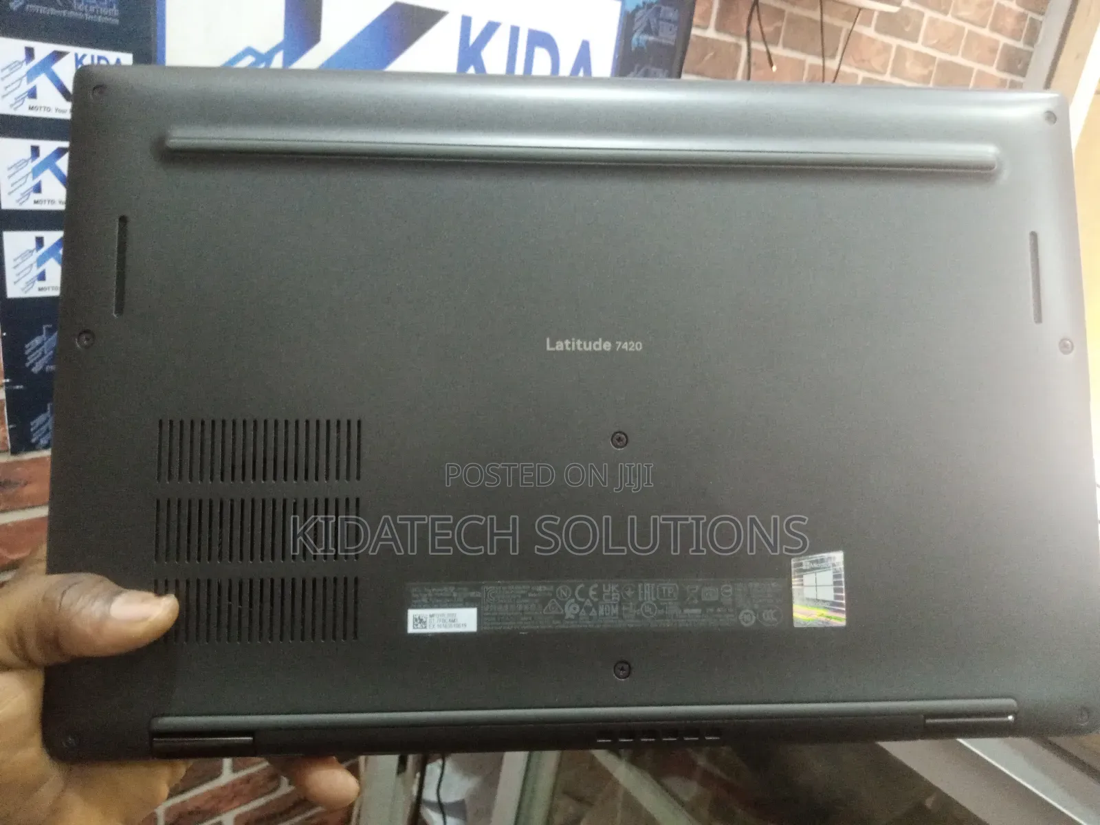 Laptop Dell Latitude 7420 32GB Intel Core i7 SSD 512GB