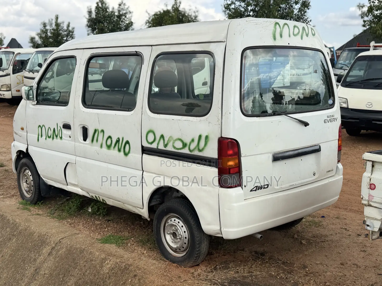 Suzuki Every 2010 White