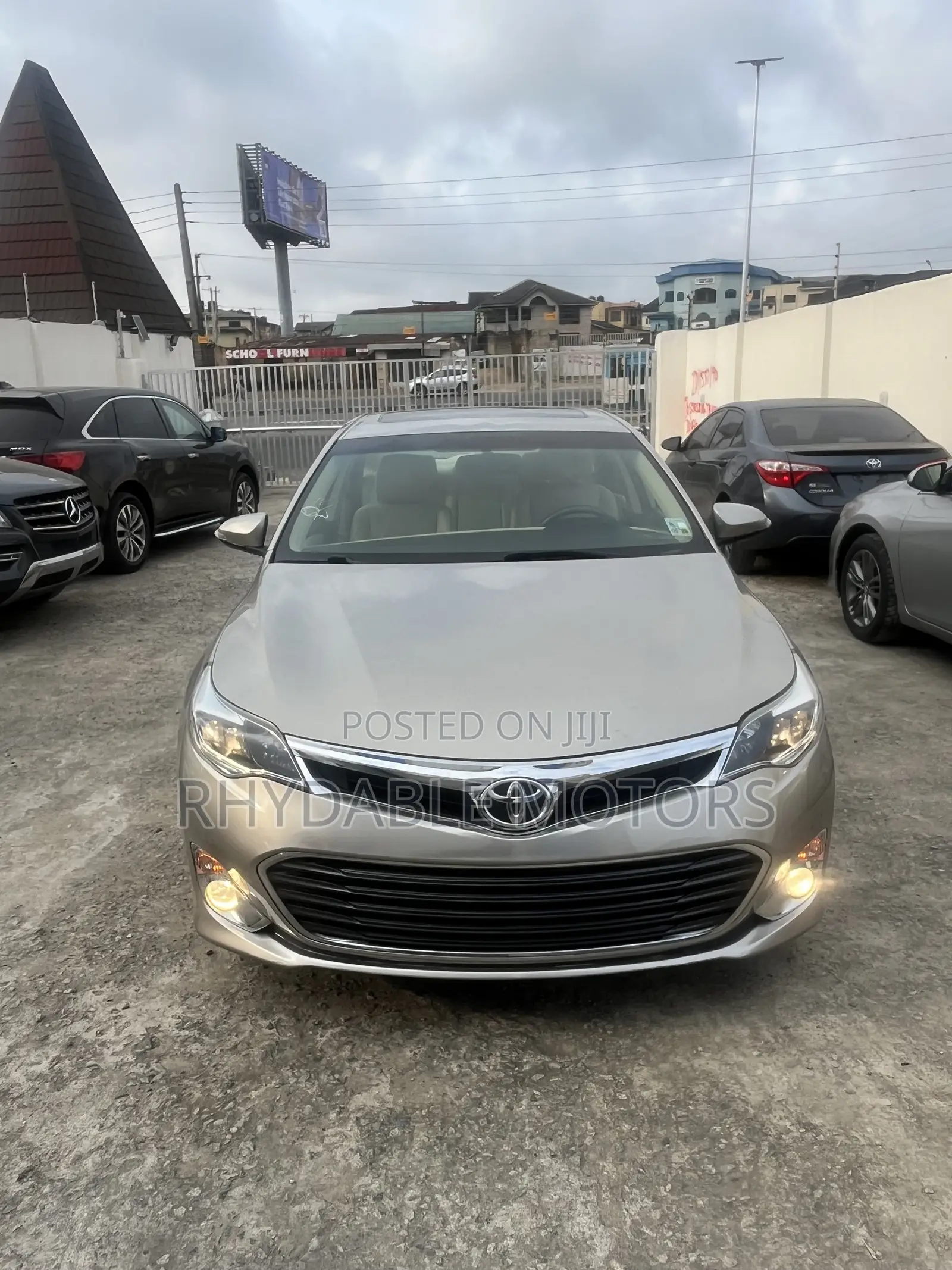 Toyota Avalon 2015 Gold
