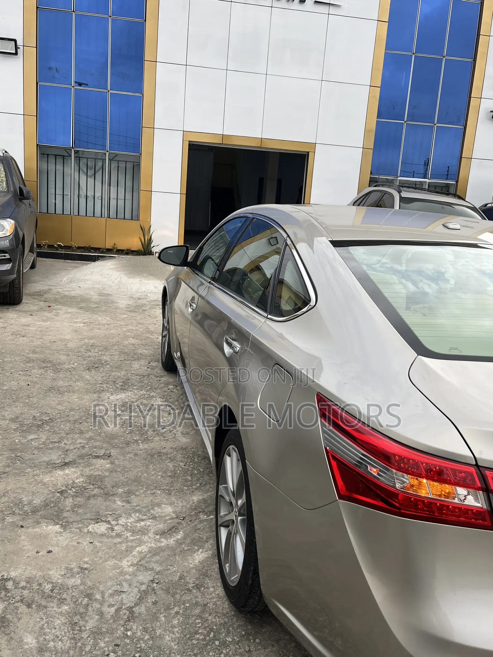 Toyota Avalon 2015 Gold