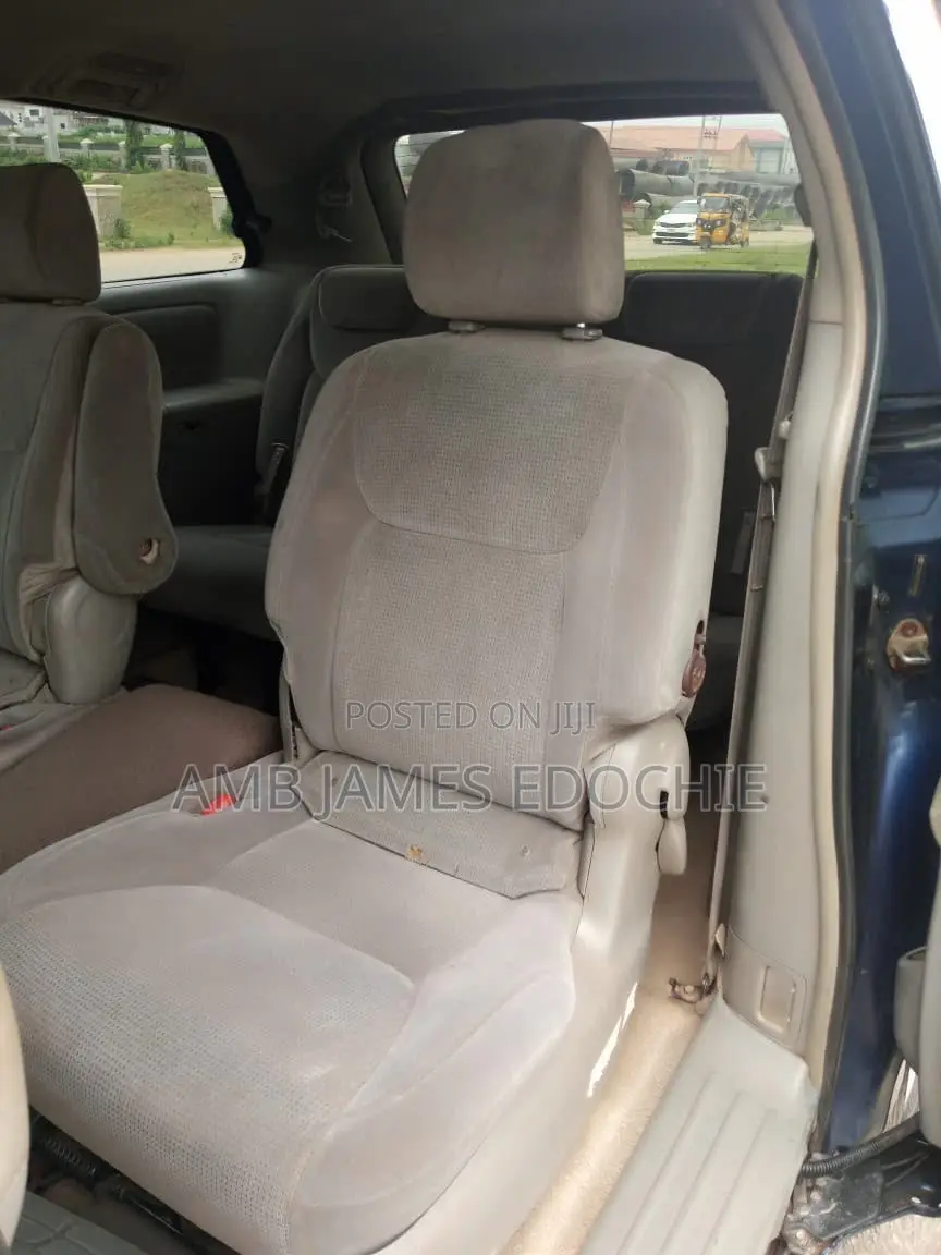 Toyota Sienna 2005 Blue