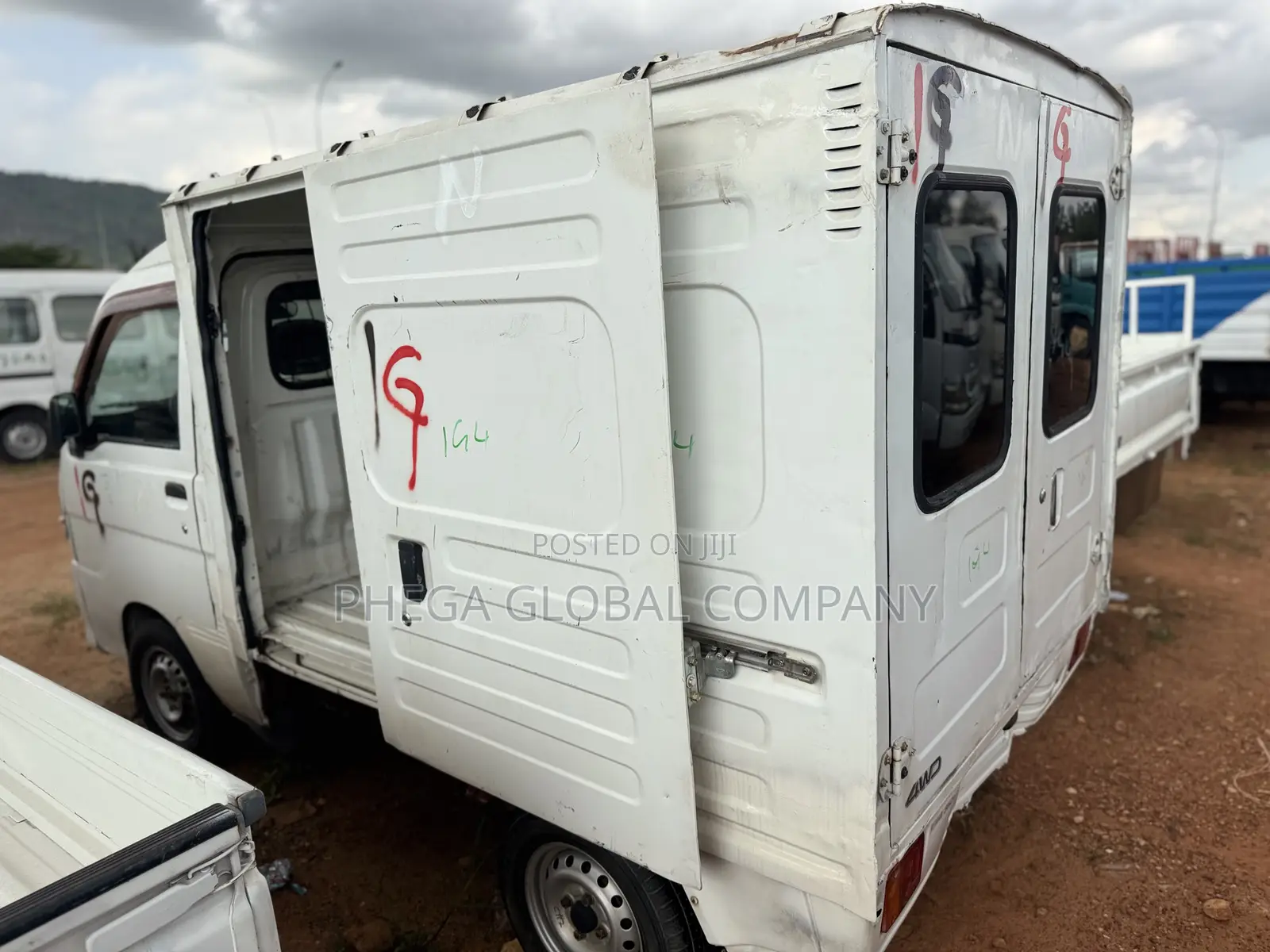 Hijet Mini Van