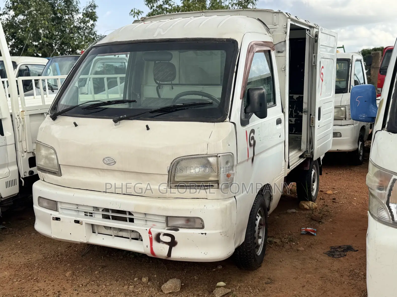 Hijet Mini Van