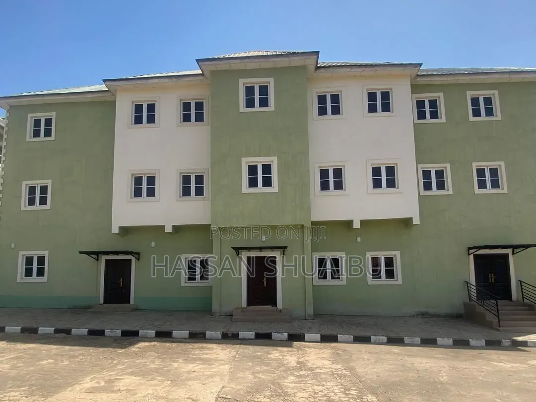 Massive 2700sqm Multipurpose Commercial Complex in Karu