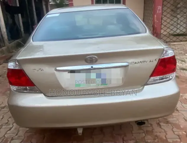 Toyota Camry 2006 Silver