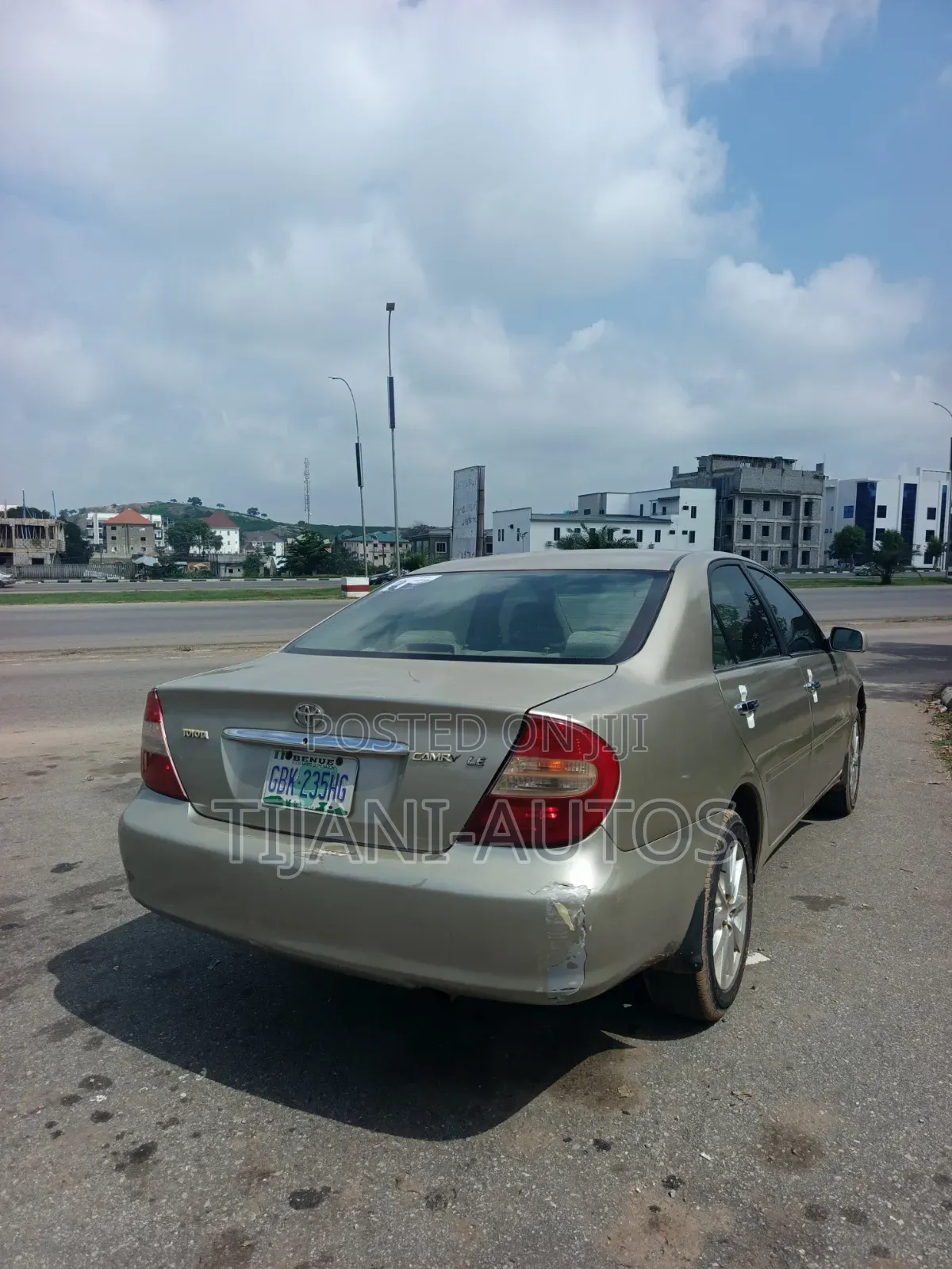 Toyota Camry 2004 Gold