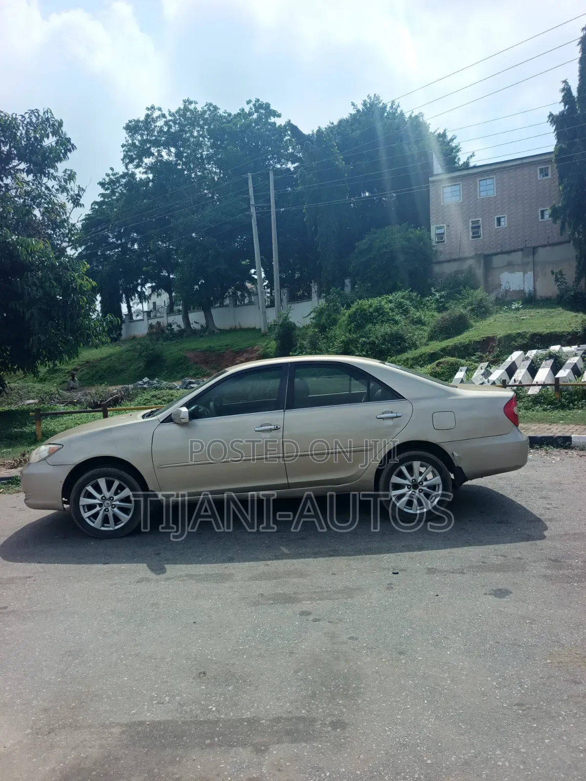 Toyota Camry 2004 Gold