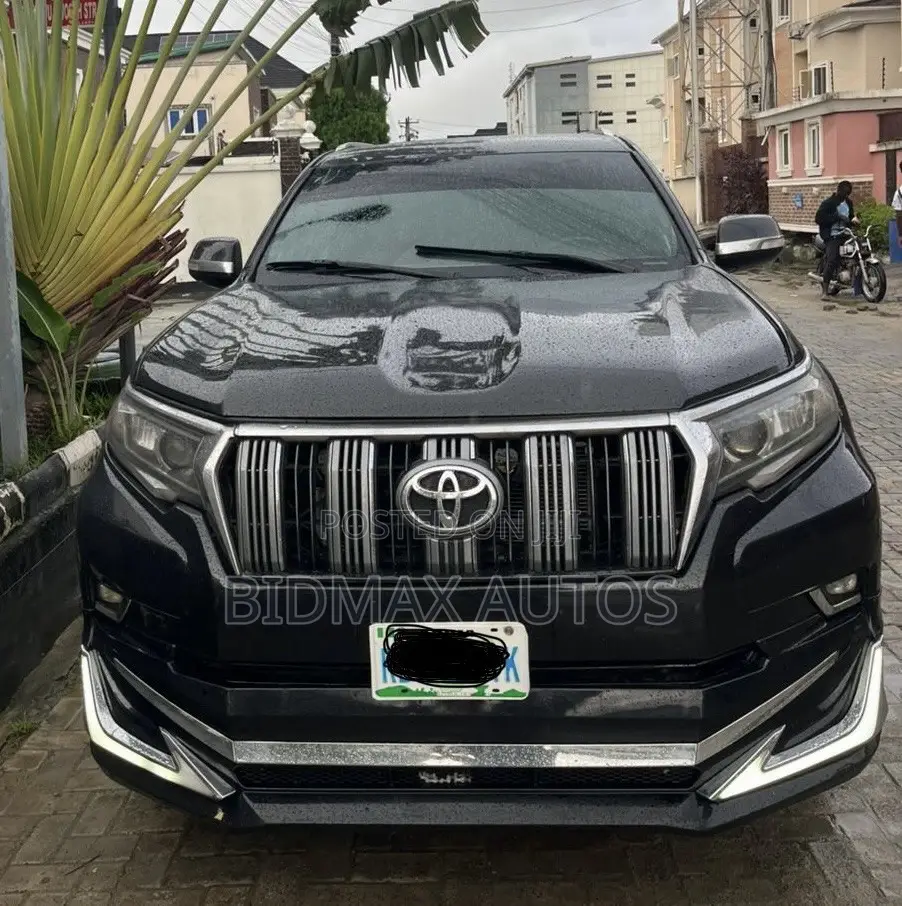 Toyota Land Cruiser Prado 4.0 Petrol TX 2010 Black