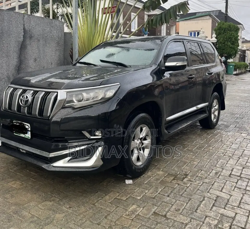 Toyota Land Cruiser Prado 4.0 Petrol TX 2010 Black