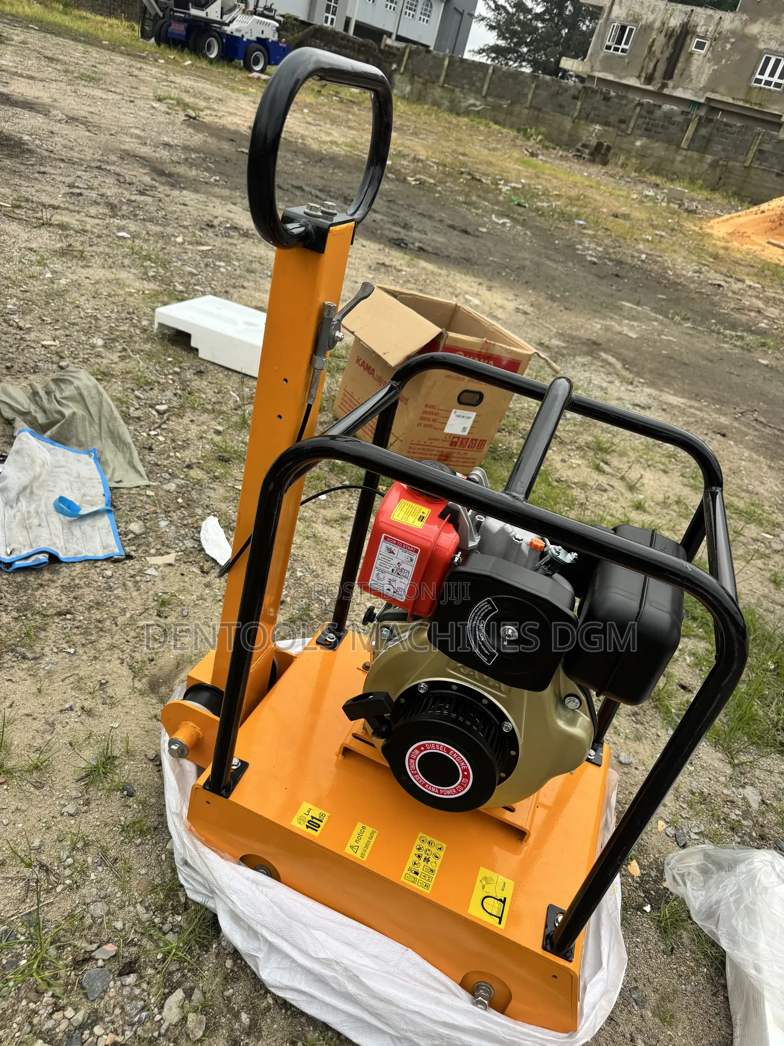 DGM C-120 Diesel Plate Compactor