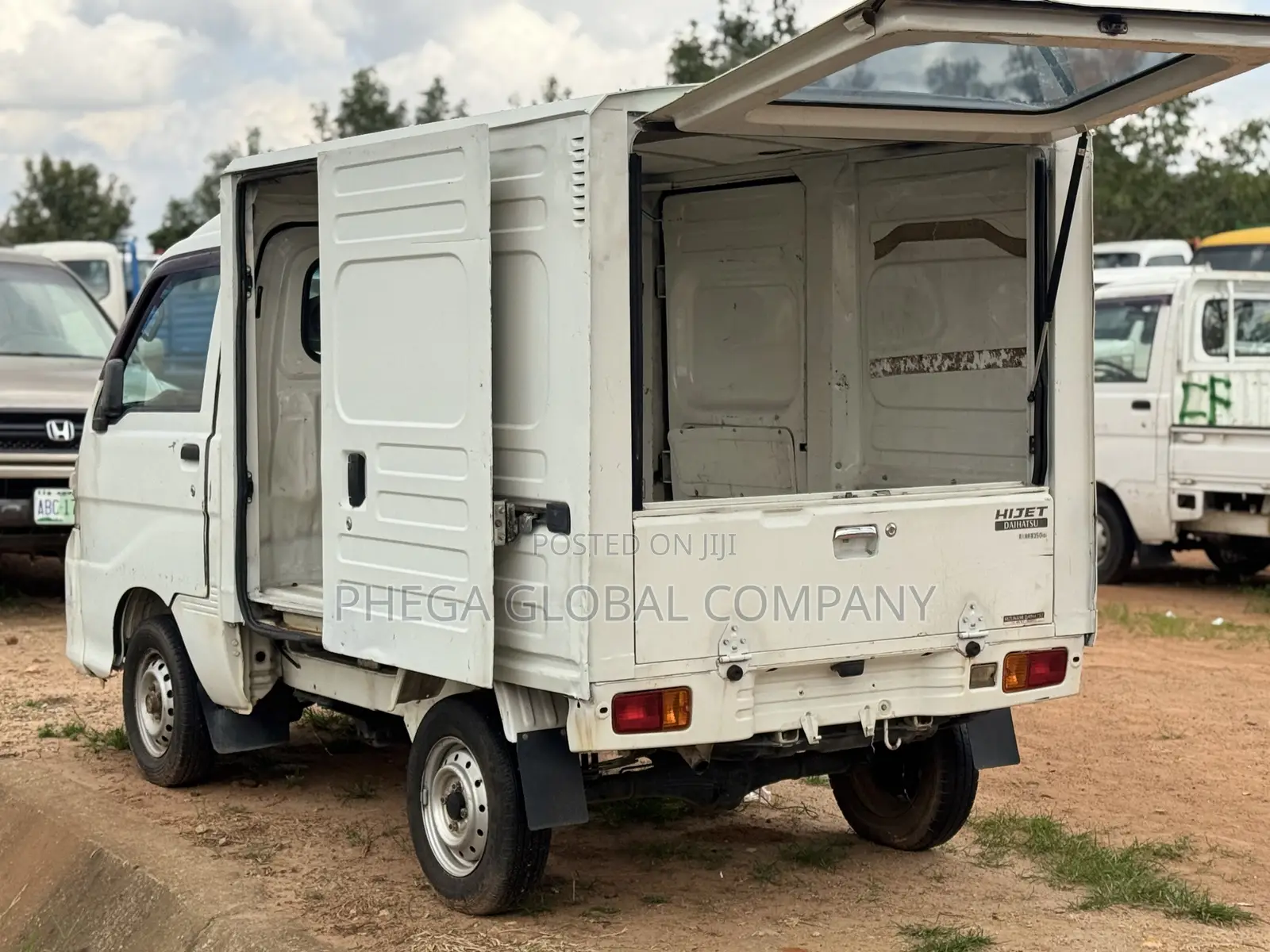 Hijet Mini Van