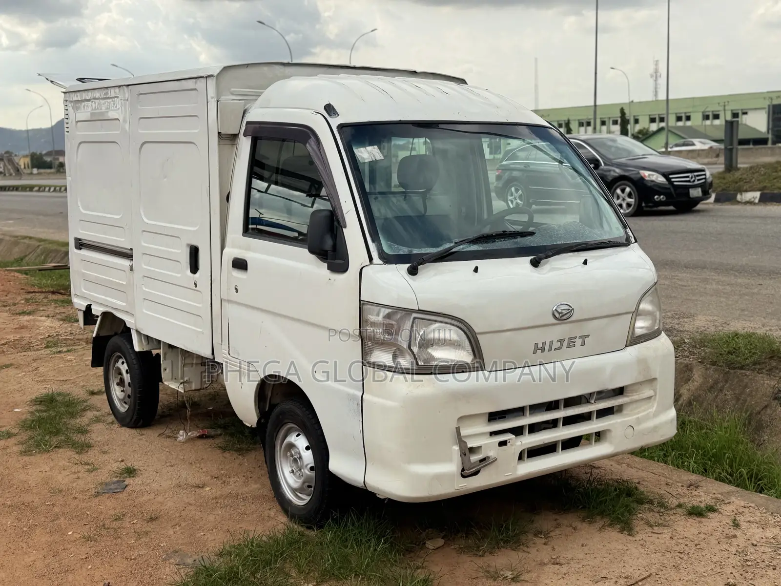 Hijet Mini Van