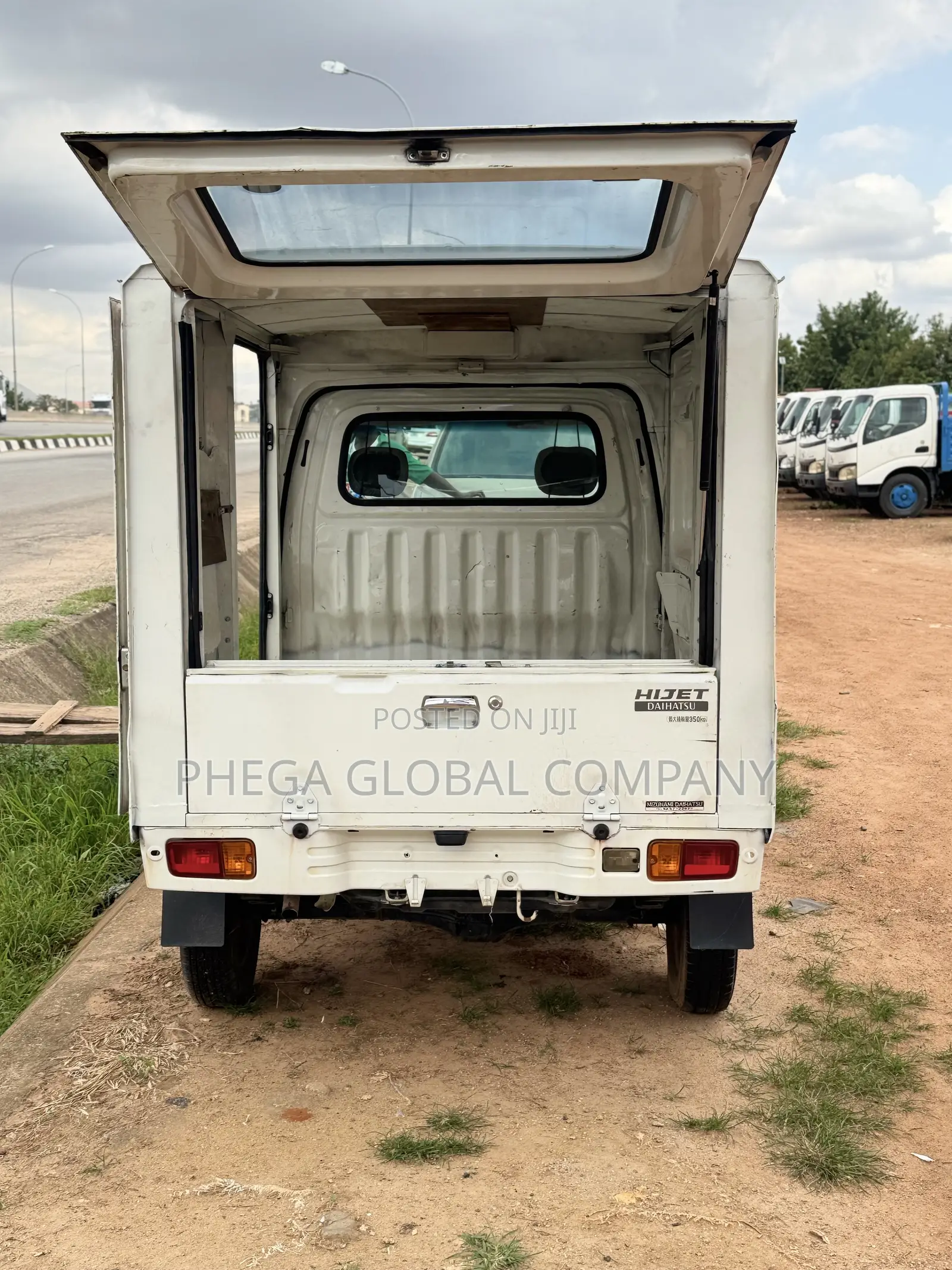 Hijet Mini Van