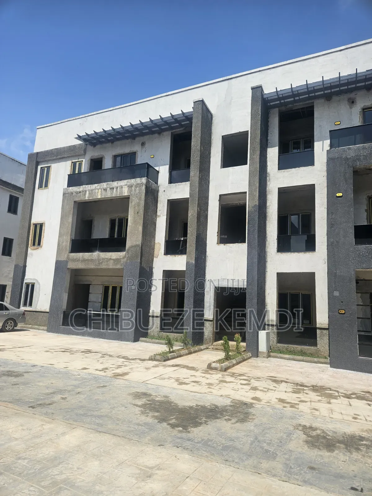 3bdrm Block of Flats in Suntech Luxury, Wuye for sale