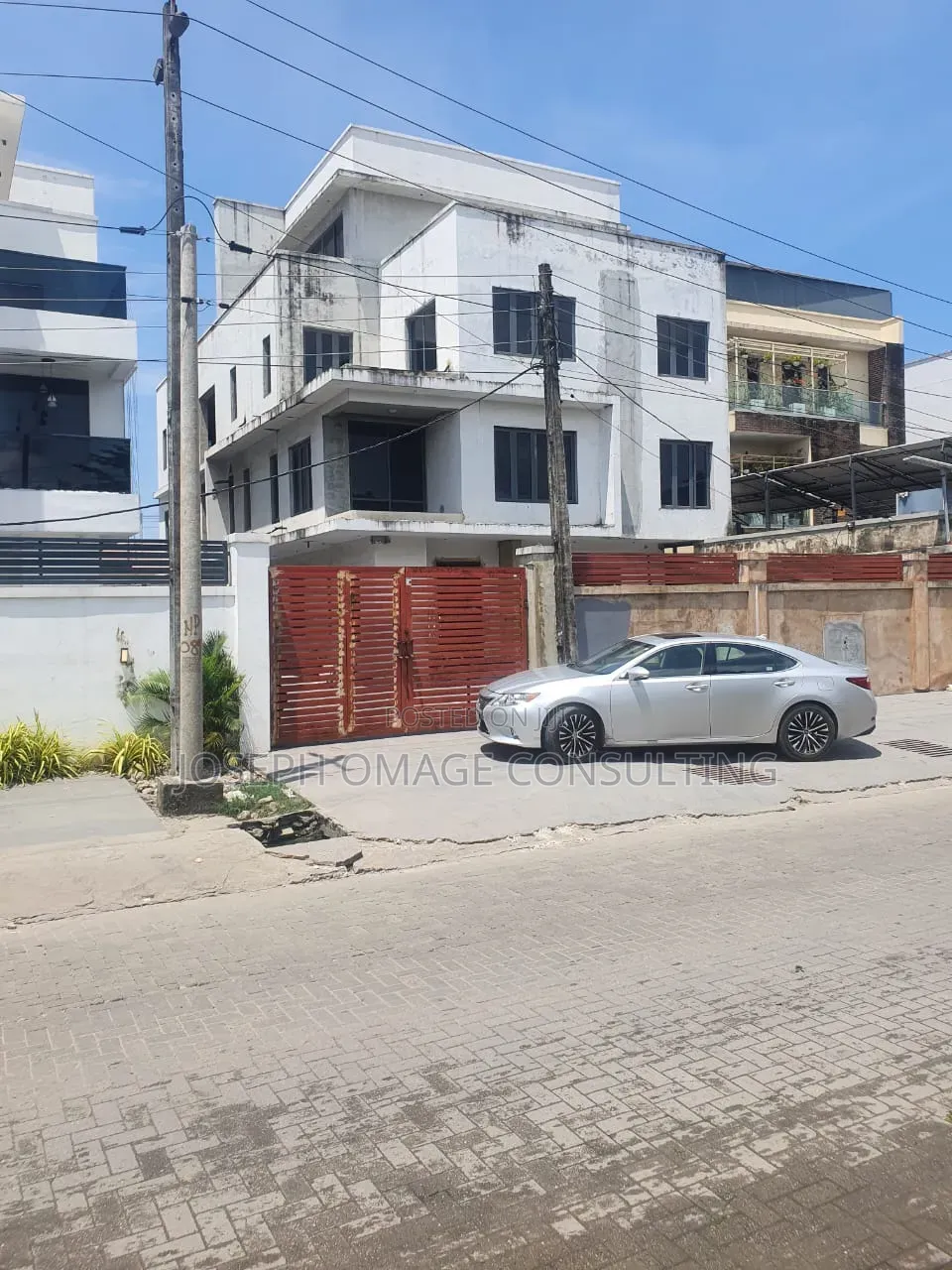 5bdrm Duplex in Lekki Phase 1 for sale